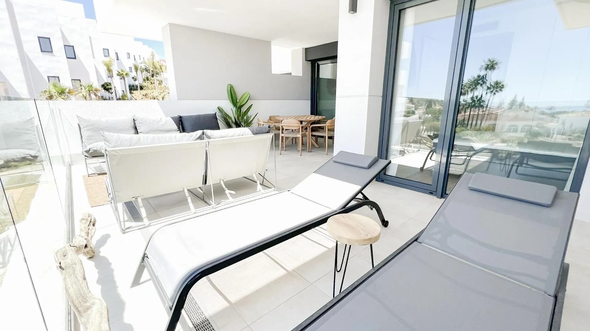 Manilva Del Sol Sea View Apartment 0*,